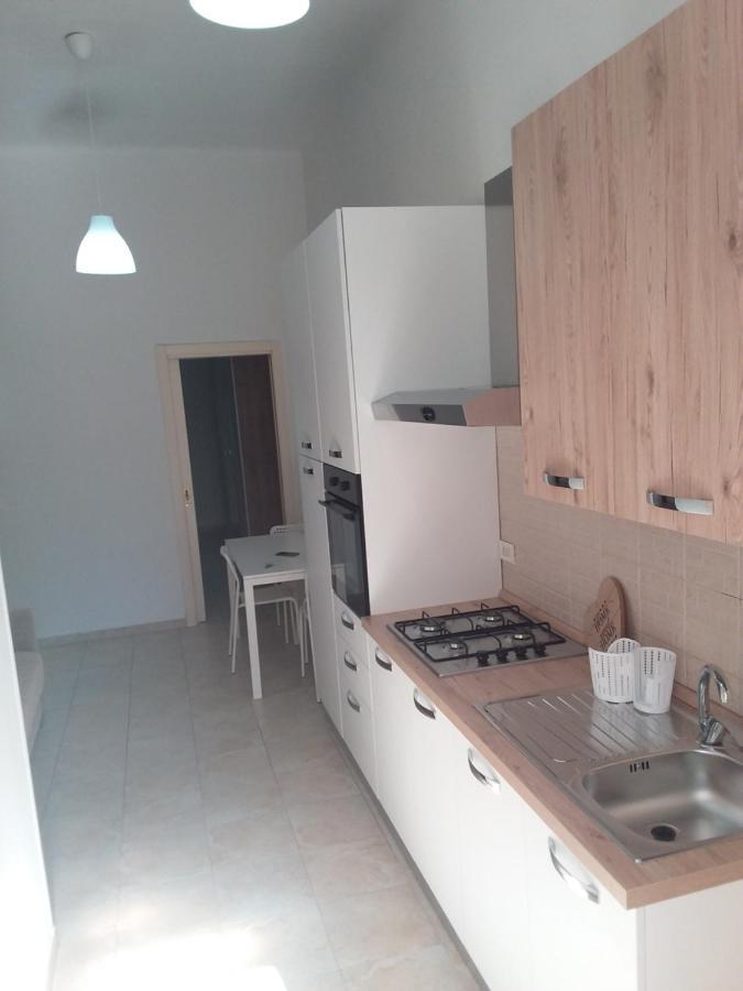 Independence House 71 Apartment Bari Luaran gambar
